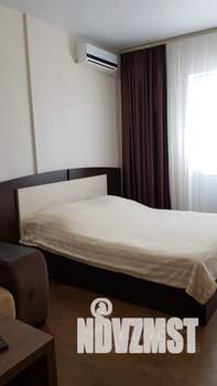 1-к квартира, посуточно, 42м2, 3/10 этаж