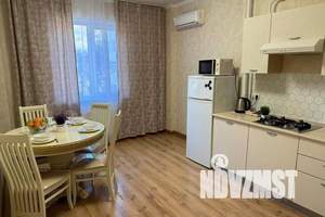 1-к квартира, посуточно, 39м2, 1/5 этаж