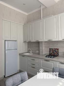 Студия квартира, посуточно, 30м2, 1/4 этаж