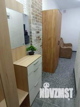 Студия квартира, посуточно, 18м2, 1/10 этаж