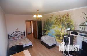 1-к квартира, посуточно, 45м2, 3/3 этаж