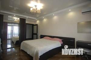 2-к квартира, посуточно, 80м2, 3/3 этаж