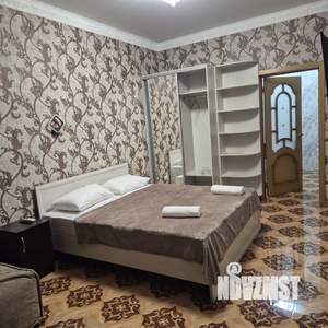 1-к квартира, посуточно, 42м2, 1/10 этаж