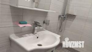 1-к квартира, посуточно, 42м2, 2/9 этаж