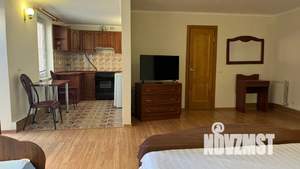 Студия квартира, посуточно, 40м2, 2/2 этаж