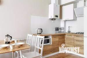 1-к квартира, посуточно, 47м2, 1/1 этаж