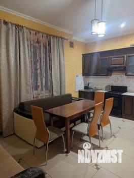 Студия квартира, на длительный срок, 100м2, 1/3 этаж