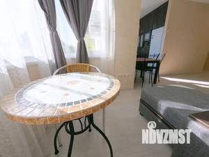 Студия квартира, посуточно, 40м2, 2/2 этаж