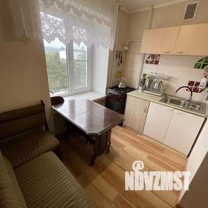 1-к квартира, посуточно, 32м2, 4/9 этаж