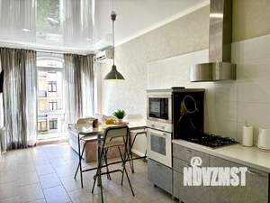 1-к квартира, посуточно, 53м2, 1/1 этаж