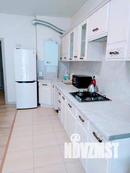 1-к квартира, посуточно, 50м2, 8/10 этаж