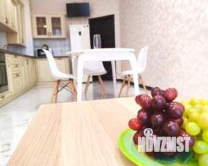 1-к квартира, посуточно, 61м2, 1/1 этаж