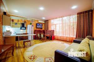 2-к квартира, посуточно, 60м2, 1/1 этаж