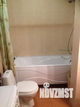 1-к квартира, посуточно, 60м2, 2/5 этаж