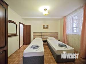 2-к квартира, посуточно, 40м2, 1/1 этаж