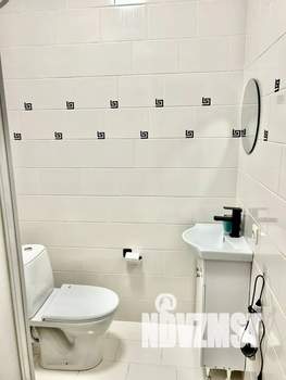 Студия квартира, посуточно, 35м2, 1/8 этаж