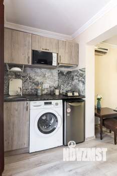 Студия квартира, посуточно, 20м2, 2/2 этаж