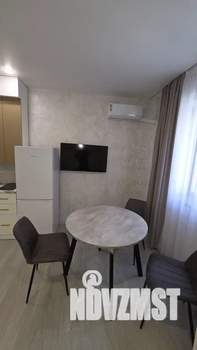 Студия квартира, посуточно, 40м2, 1/3 этаж