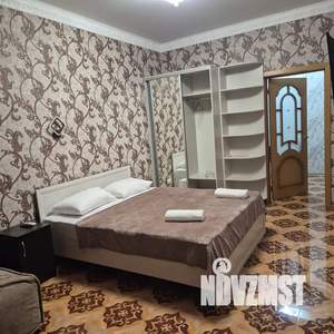 1-к квартира, посуточно, 42м2, 1/10 этаж