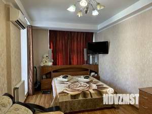 1-к квартира, посуточно, 50м2, 1/1 этаж