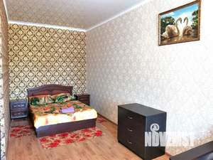 1-к квартира, посуточно, 53м2, 3/10 этаж