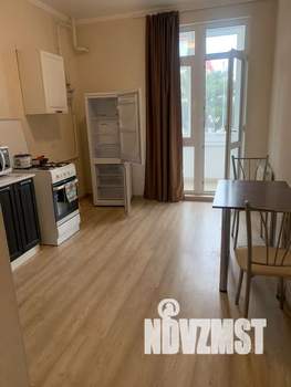 1-к квартира, посуточно, 40м2, 2/3 этаж