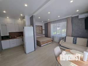 Студия квартира, посуточно, 35м2, 2/3 этаж