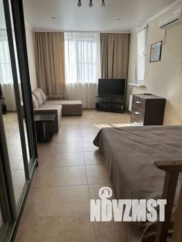 1-к квартира, посуточно, 42м2, 1/3 этаж