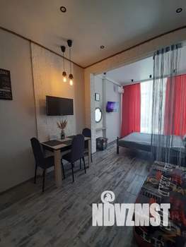 Студия квартира, посуточно, 27м2, 1/6 этаж