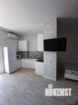 Студия квартира, посуточно, 37м2, 2/4 этаж