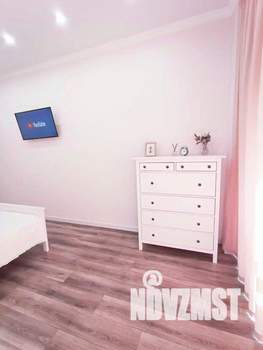 1-к квартира, посуточно, 55м2, 1/1 этаж