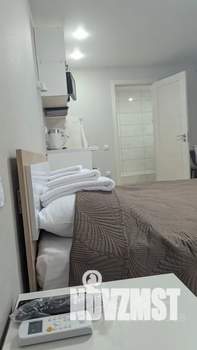 Студия квартира, посуточно, 23м2, 1/6 этаж