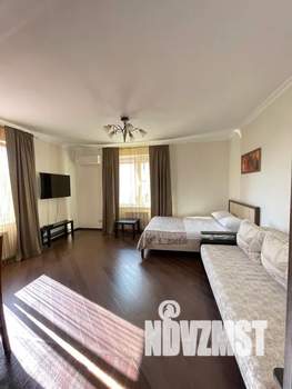 Студия квартира, посуточно, 40м2, 3/3 этаж