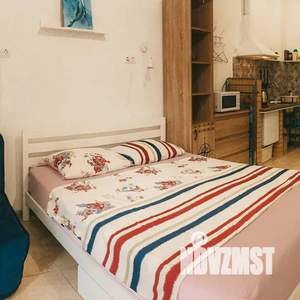 Студия квартира, посуточно, 23м2, 1/8 этаж