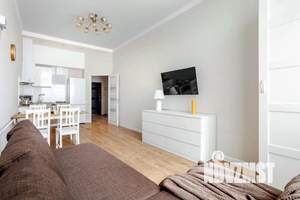 1-к квартира, посуточно, 47м2, 1/1 этаж