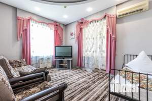3-к квартира, посуточно, 47м2, 1/1 этаж