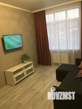 1-к квартира, посуточно, 38м2, 4/7 этаж