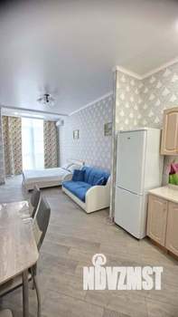 Студия квартира, посуточно, 32м2, 1/8 этаж