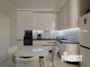 1-к квартира, посуточно, 65м2, 1/8 этаж