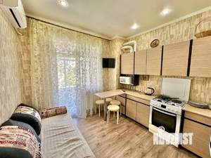 1-к квартира, посуточно, 52м2, 3/8 этаж