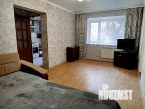 2-к квартира, посуточно, 42м2, 1/2 этаж