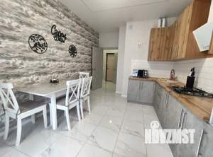 1-к квартира, посуточно, 45м2, 3/7 этаж