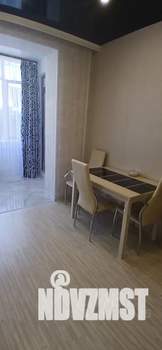 1-к квартира, посуточно, 44м2, 1/3 этаж