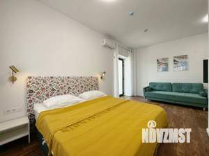 Студия квартира, посуточно, 47м2, 1/3 этаж