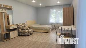 Студия квартира, посуточно, 35м2, 2/2 этаж