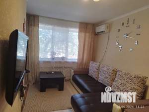 Студия квартира, посуточно, 29м2, 1/5 этаж