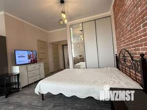 Студия квартира, посуточно, 42м2, 5/8 этаж