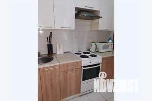 2-к квартира, посуточно, 44м2, 1/10 этаж