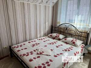 1-к квартира, посуточно, 70м2, 1/1 этаж