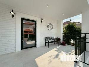 Студия квартира, посуточно, 47м2, 1/3 этаж